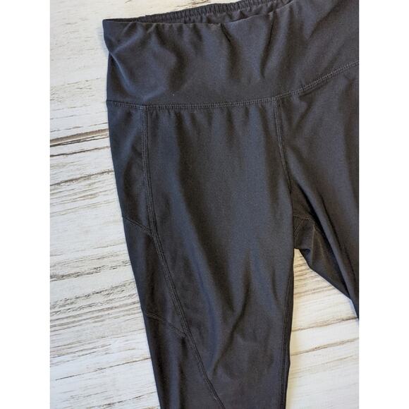 Reebok Cropped Black Workout Yoga Pants sz Small - Picture 3 of 4